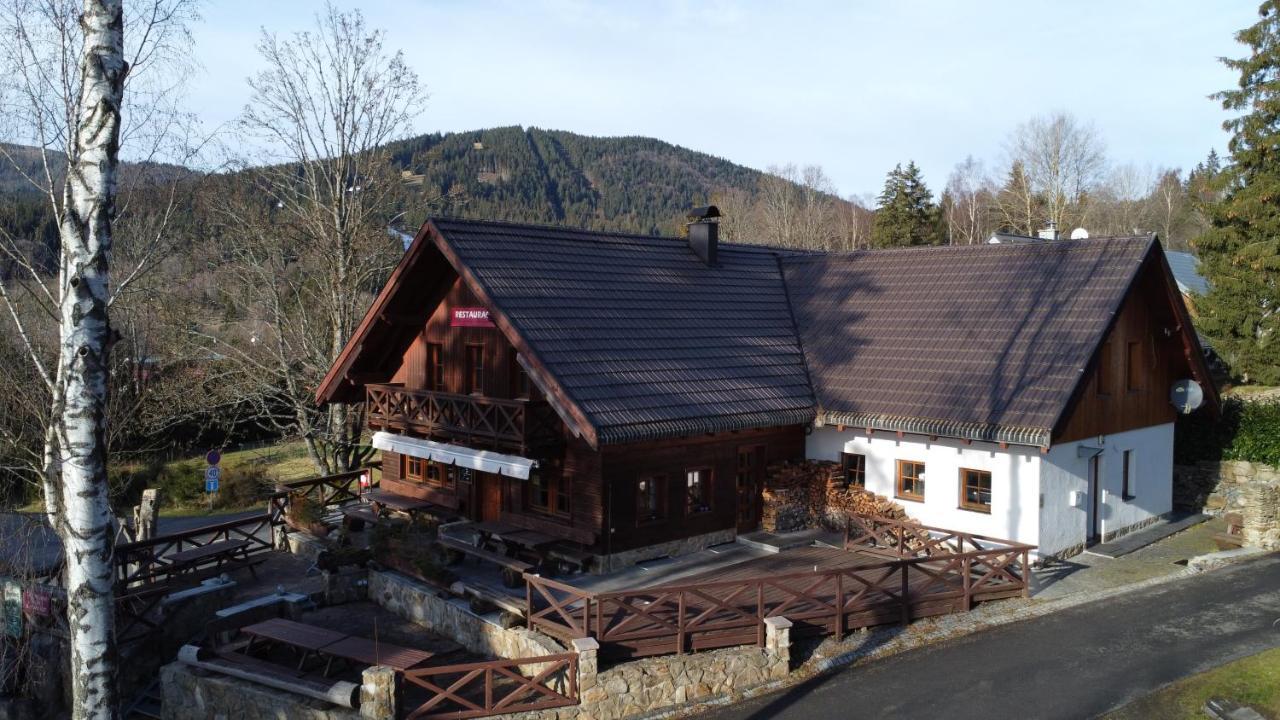 Penzion Avalanche Zelezna Ruda Exterior photo